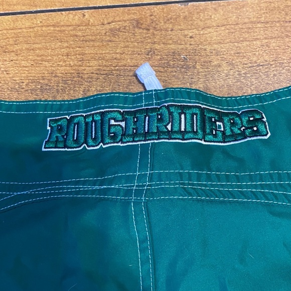 Men’s lined Saskatchewan roughrider CFL Shorts - Picture 6 of 6